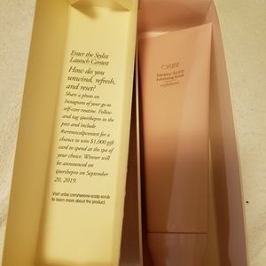 Oribe serene scalp exfoliating scrub